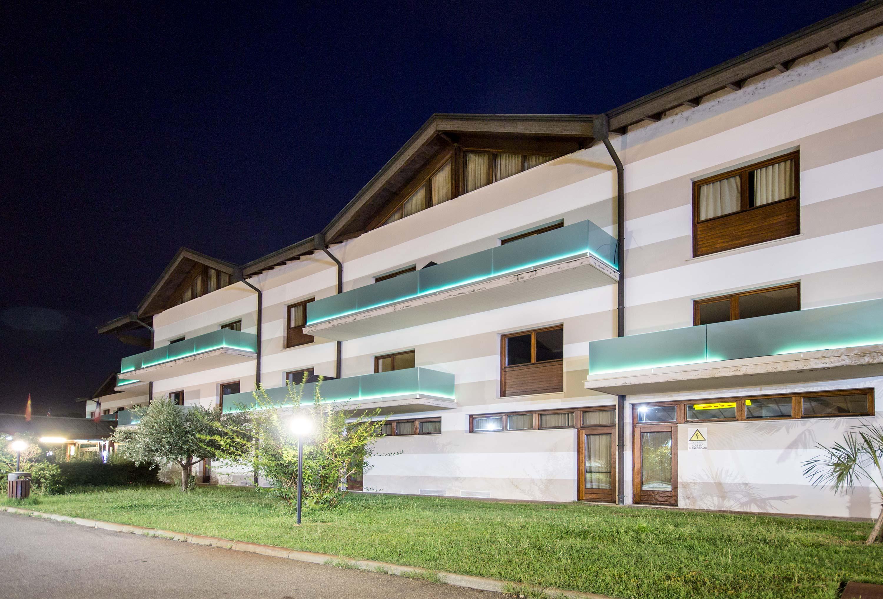 โรงแรมเบสท์เวสเทิร์น โมเดนา ดิสตริค กัมโปกัลเลียโน ภายนอก รูปภาพ